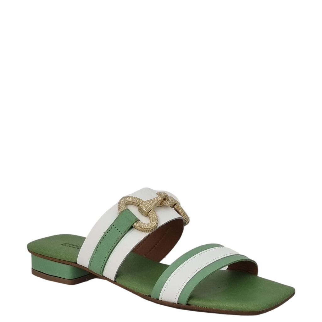 Sandali bassi bicolore verde e bianco con accessorio oro