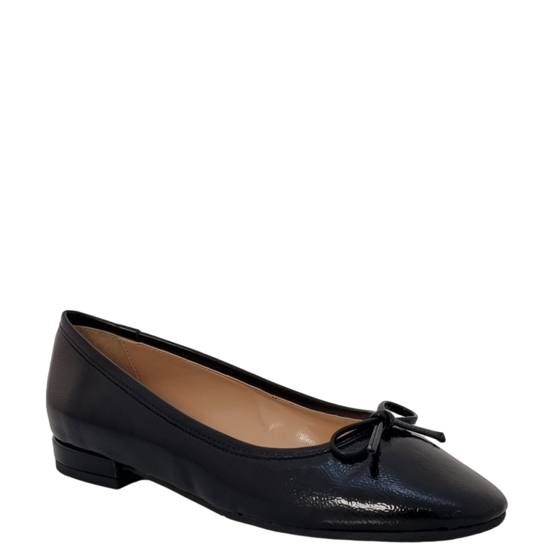 Ballerine in vernice nero con fiocchetto F/W