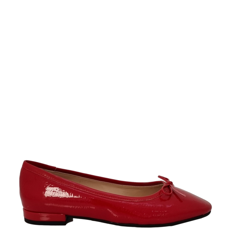 Ballerine in vernice rosso con fiocchetto F/W