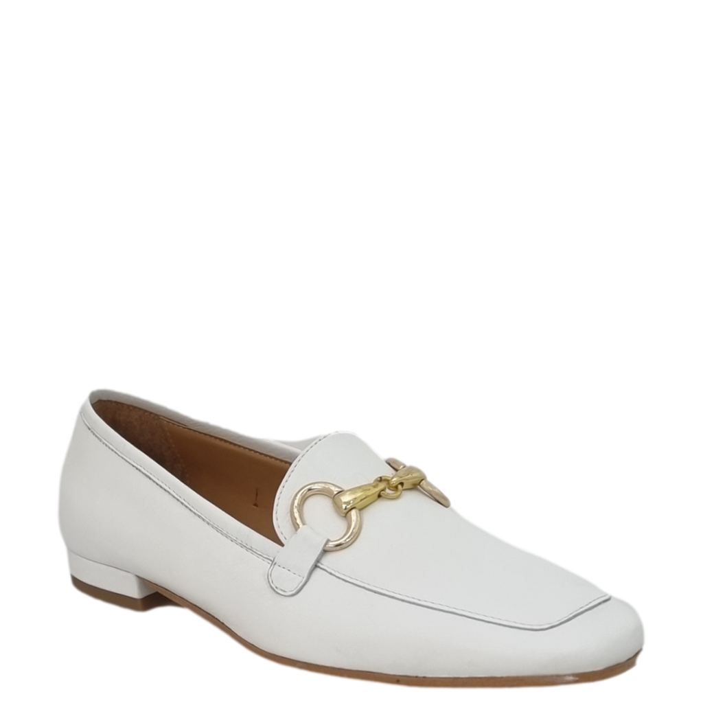Mocassini con accessorio vera pelle bianco
