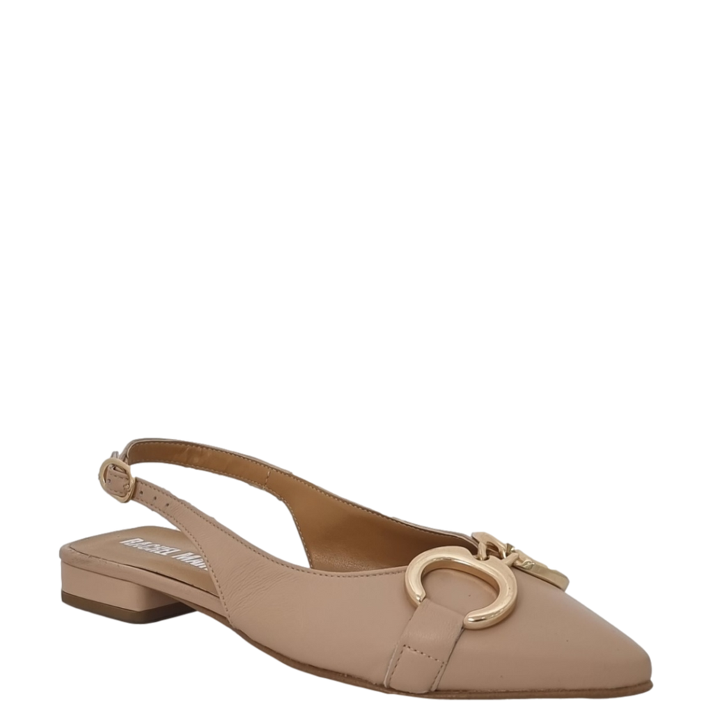 Ballerine in pelle nude a punta con accessorio oro