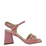 Sandali rosa accessorio oro con tacco a piramide