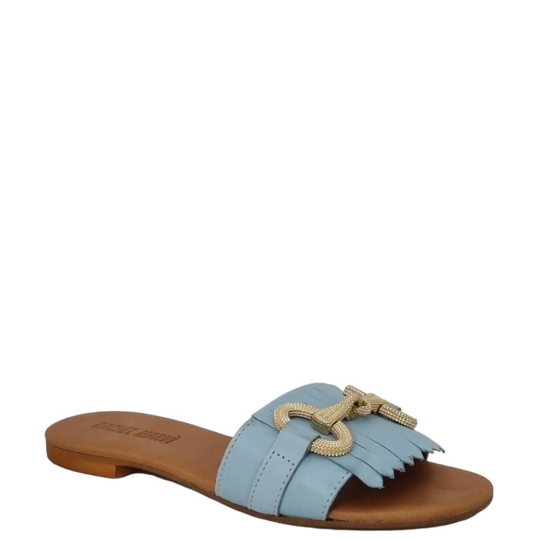 Ciabattine con frange e accessorio oro in pelle celeste Rachelmarvi