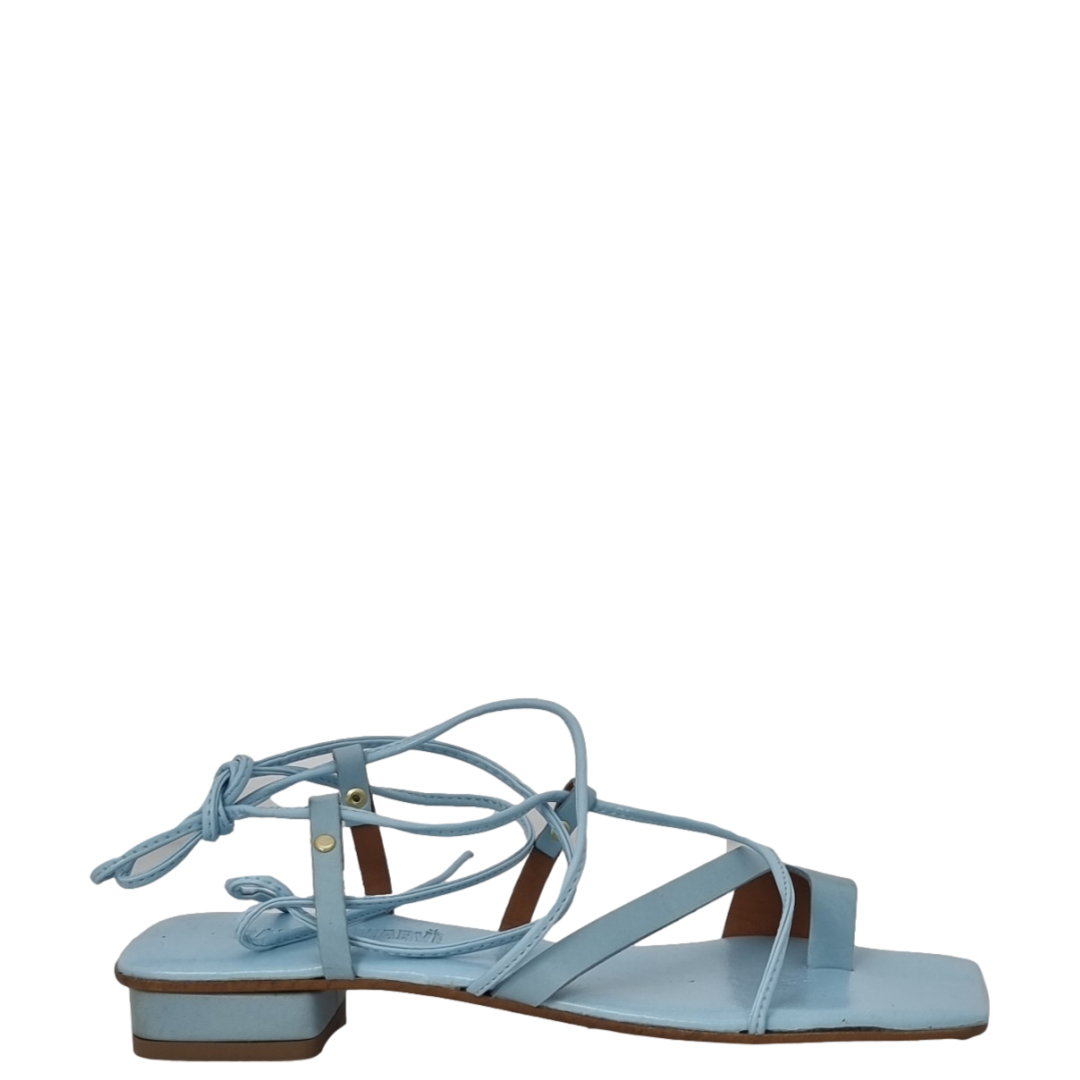 Sandali infradito pelle celeste con laccetti alla caviglia