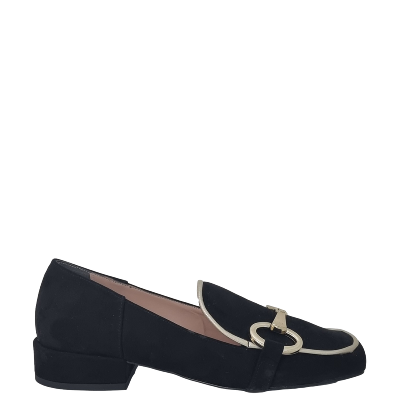Mocassini punta quadrata camoscio nero e accessorio oro F/W