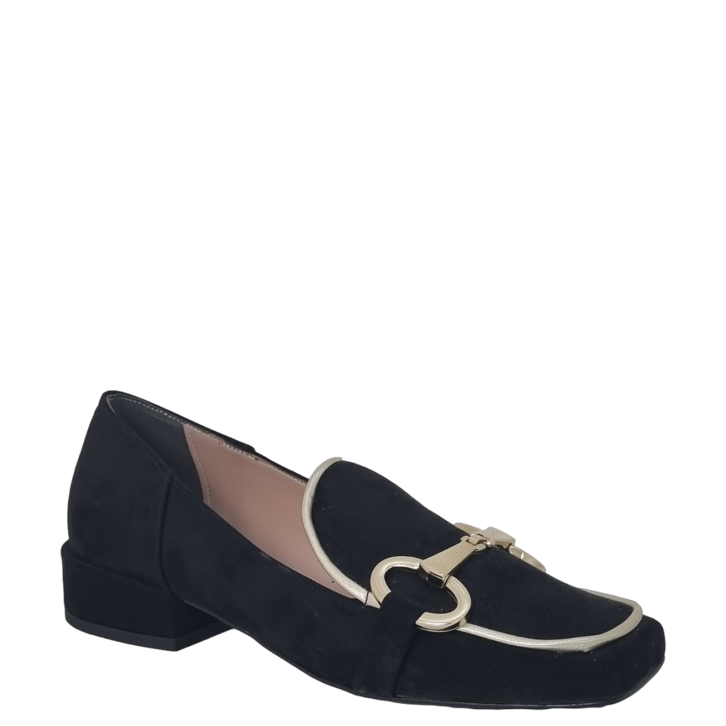 Mocassini punta quadrata camoscio nero e accessorio oro F/W