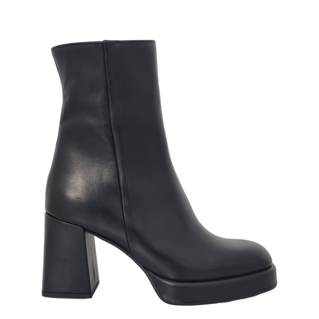 Stivaletti con tacco e plateau basso in pelle nero F W Rachelmarvi