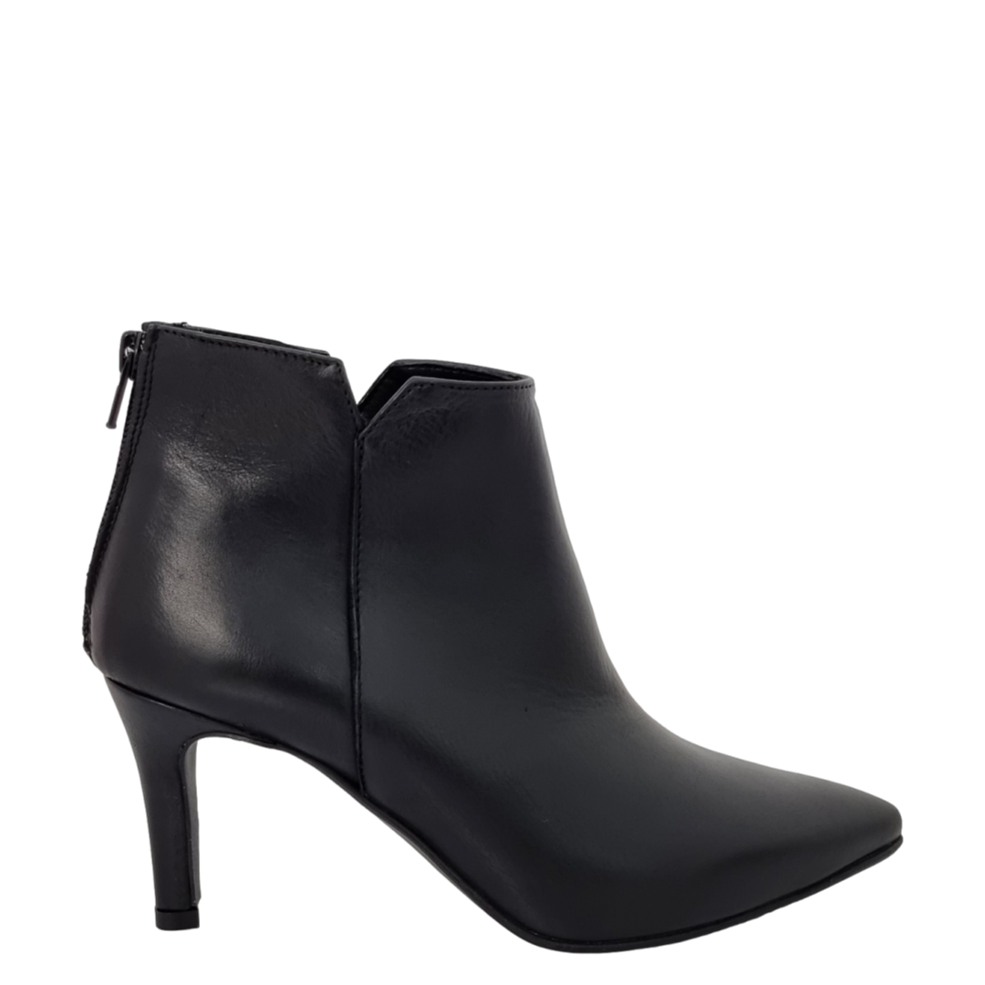 Tronchetti bassi con tacco a spillo in pelle nero F W Rachelmarvi