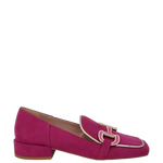 Mocassini punta quadrata camoscio fuxia e accessorio oro