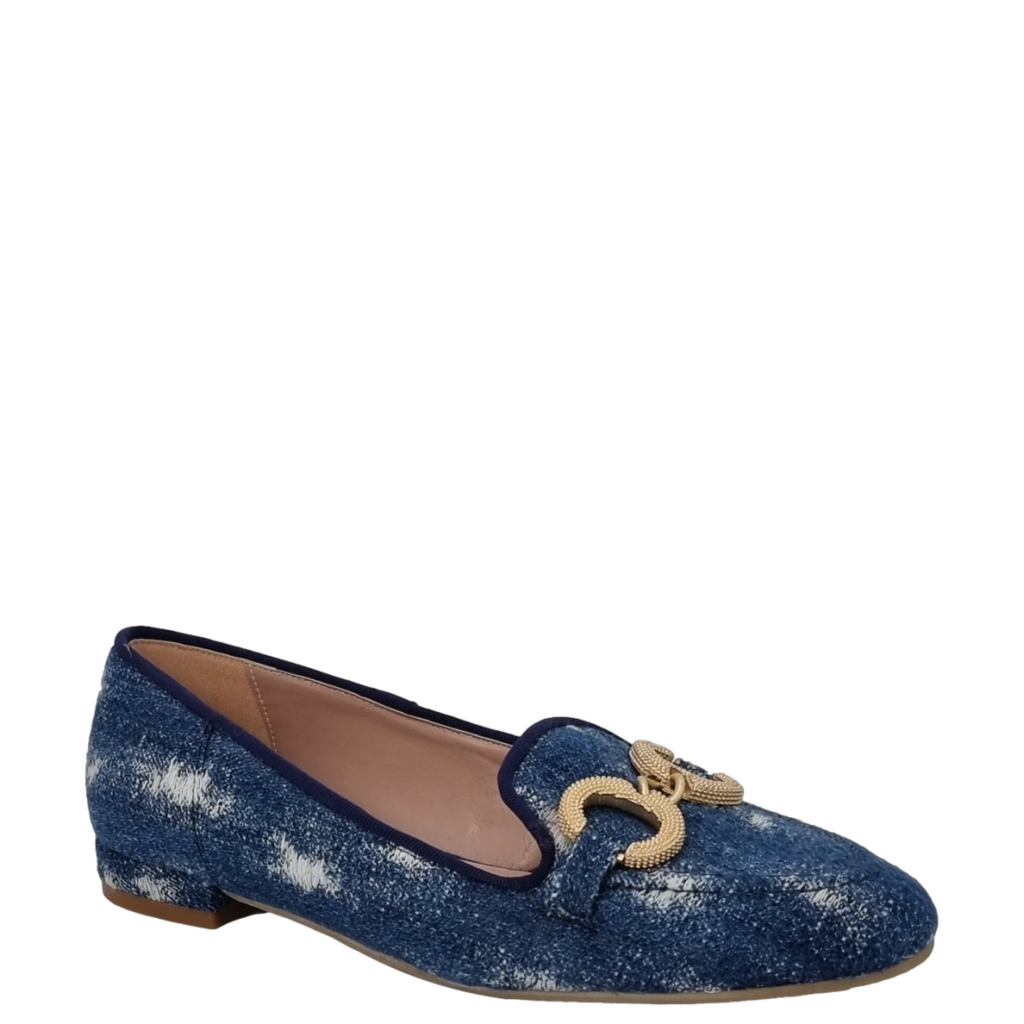 Mocassini in jeans strap blu con tacco basso e accessorio oro