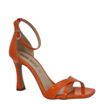 Sandalo punta quadrata in vernice arancio