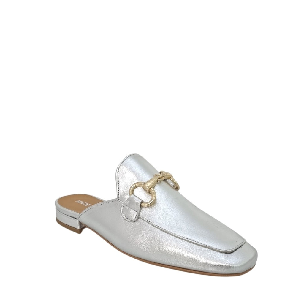 Mules vera pelle argento con morsetto oro