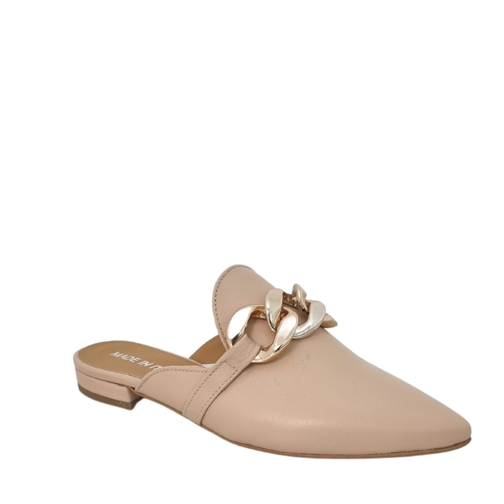 Slippers a punta cipria con catena oro